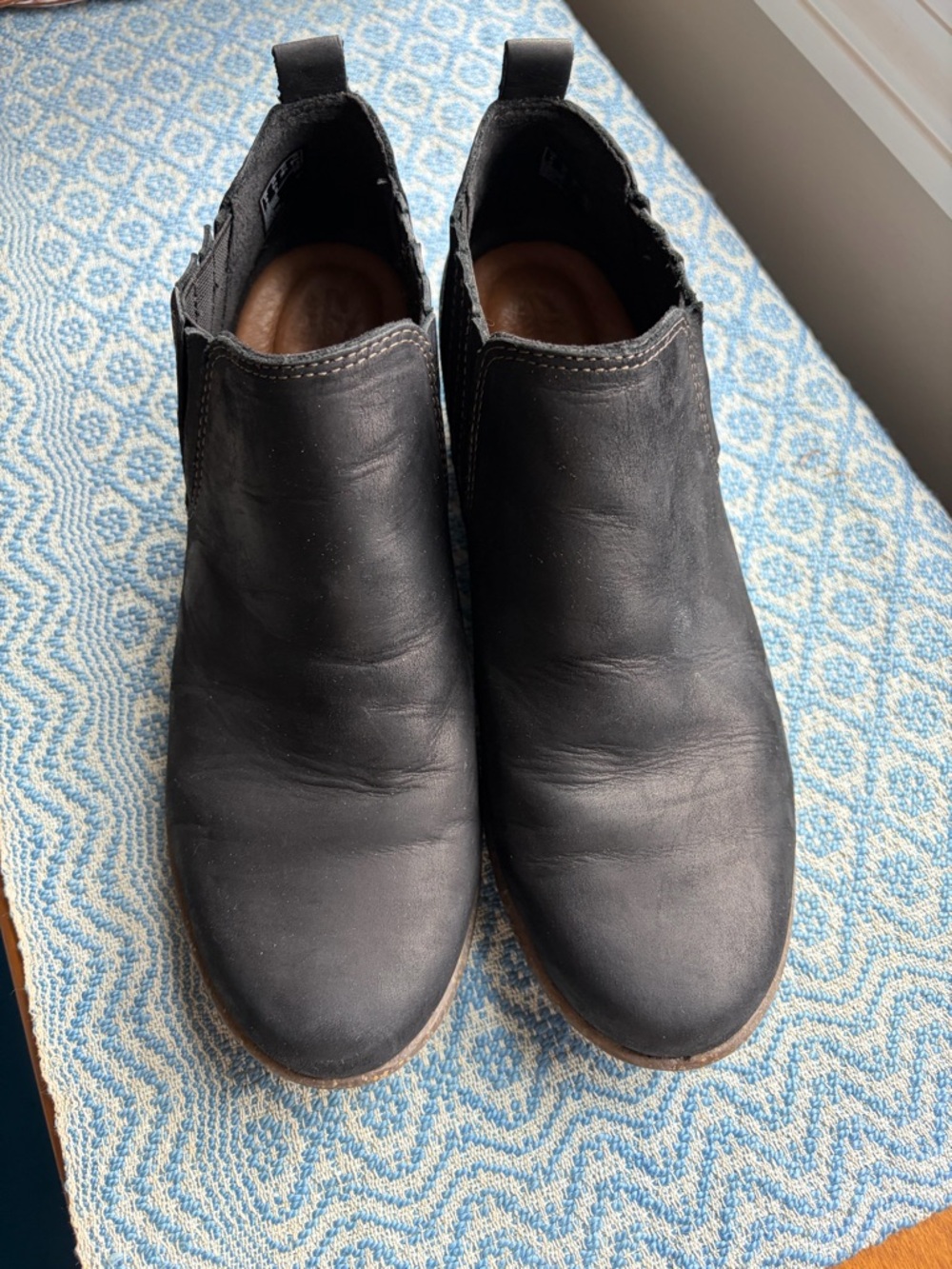 Classic Black Women’s Fashion Boots - Sleek Slip-On Style